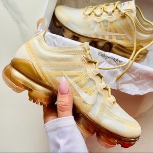 NWT Nike Air Vapormax